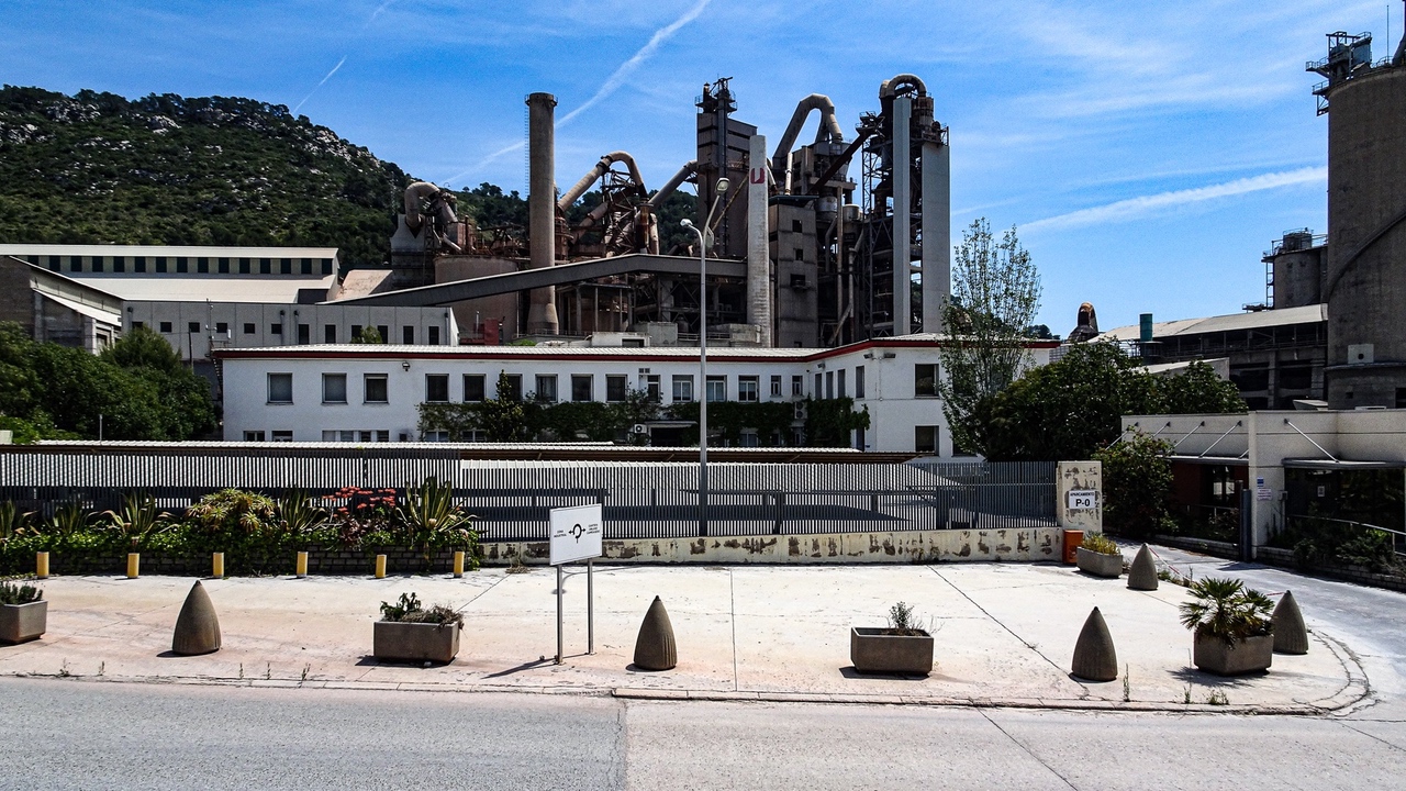 fabrica uniland 5